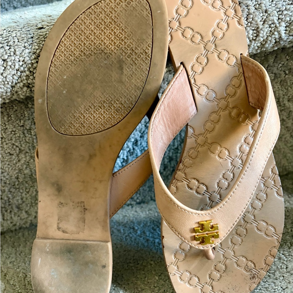 Tory Burch Tan (make up color) Sandals with Gold Emblem - Picture 3 of 3